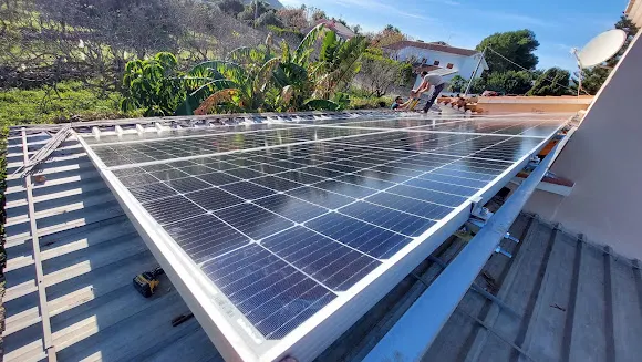 Electricistas en Dénia | Palu Instalaciones Eléctricas | Instalación Placas Solares