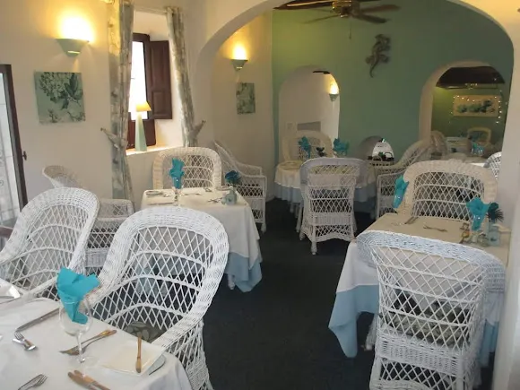 BAR-RESTAURANTE PATIO de la FUENTE.