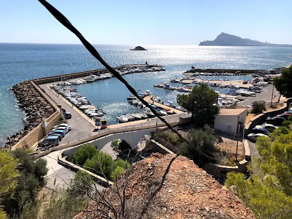 Puerto Deportivo Mar i Muntanya