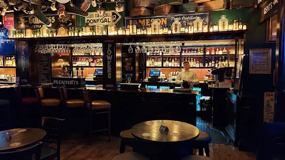 Paddy's Point Irish Bar & Restaurant