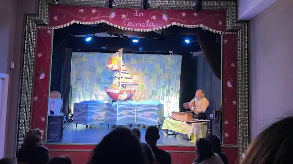 Sala la Carreta: Funciones de Teatro de Titeres y Marionetas / Escuela Talleres de Teatro - Elche