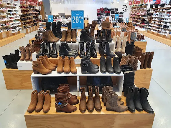 Mtng Mustang Outlet San Vicente - San Vicente del Raspeig