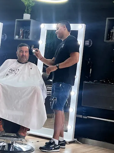 JUANDA ARENAS BARBER STUDIO CREVILLENTE - Crevillent