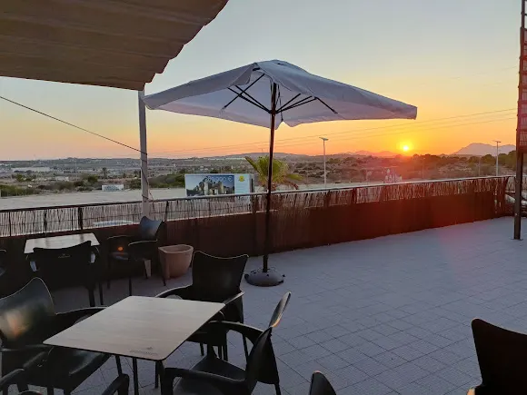 Urban Coast Cafe