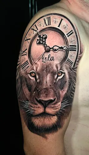 Los 5 Sentidos Tattoo Benidorm - Benidorm