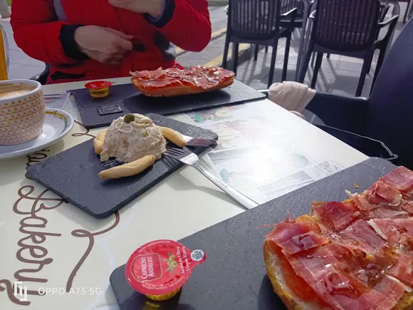 Delicious Bakery la Jijonenca