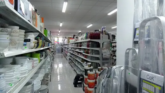 La Marina Market