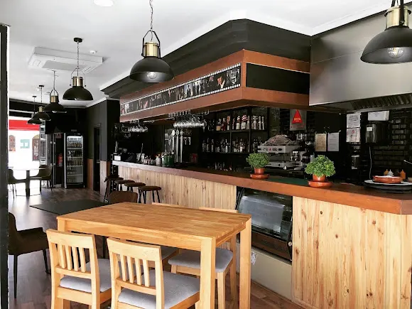 Henrik's Pub - Benidorm